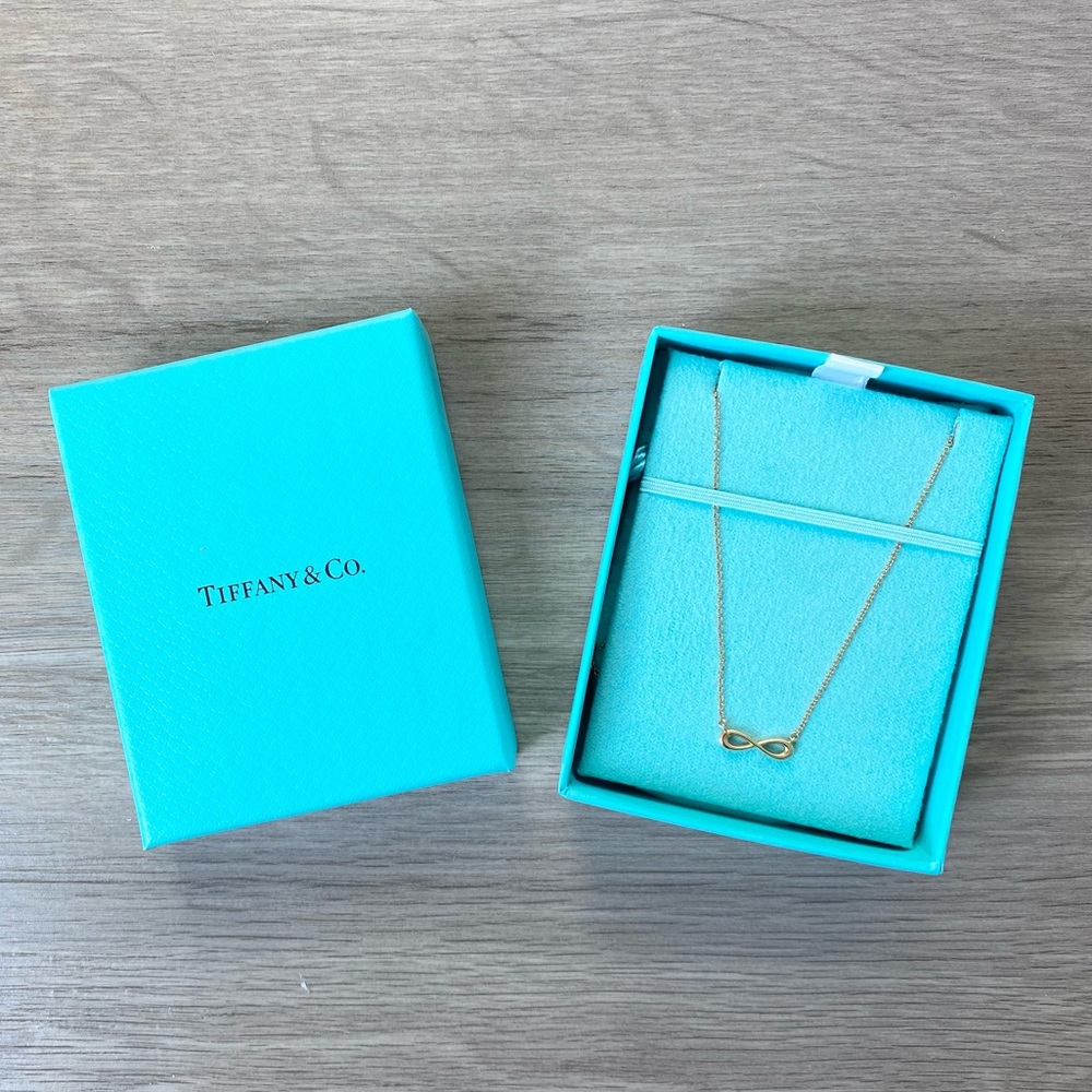 Tiffany & Co. 18K Yellow Gold Infinity Pendant Necklace